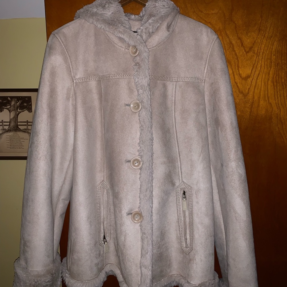 Jones New York Woman’s coat, Size Large, Used